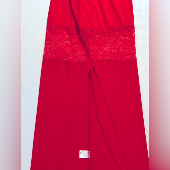 NWT Superdown Gemma Maxi Dress in Red, size XS - Picture 8 of 9